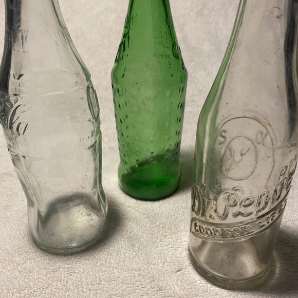 Lot of 3 Vintage Glass Bottles Dr Pepper Coke and Sprite Green Raised Hobnail - Picture 2 of 8